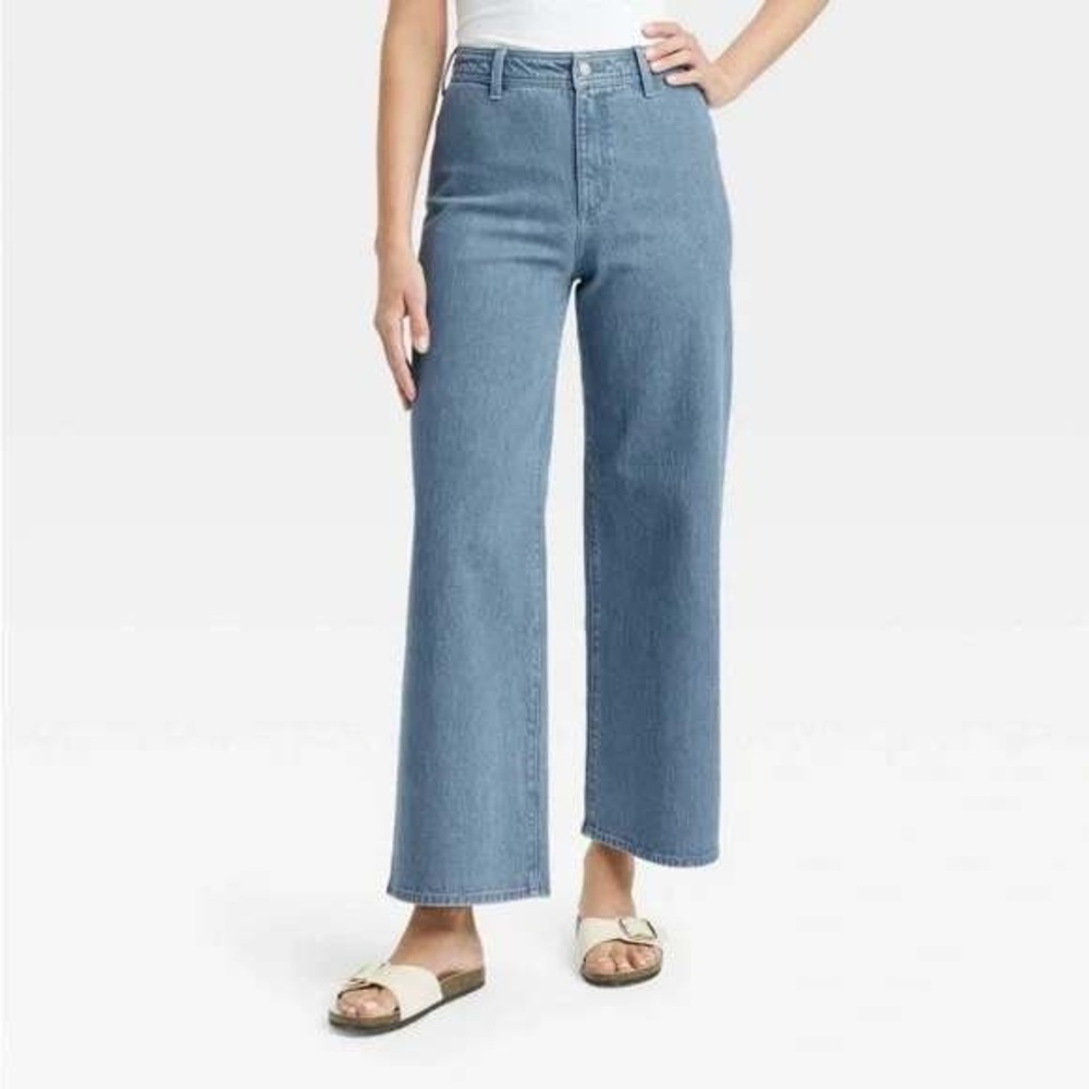 Universal Thread Wide Leg Jeans in Light Blue